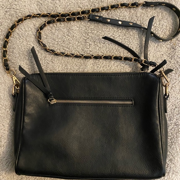 Urban Expressions Vegan Leather Crossbody - Picture 2 of 4